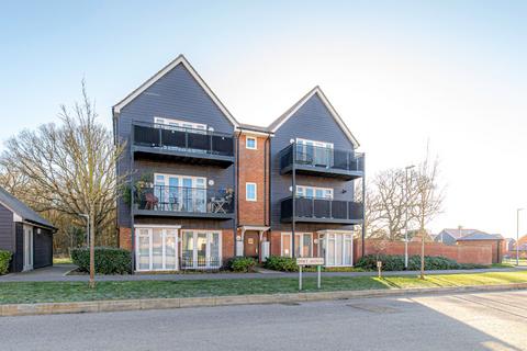 2 bedroom flat for sale, Swift Avenue, Finberry, Ashford, Kent, TN25