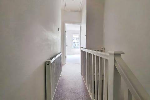 2 bedroom apartment for sale, First Floor Flat, London E16