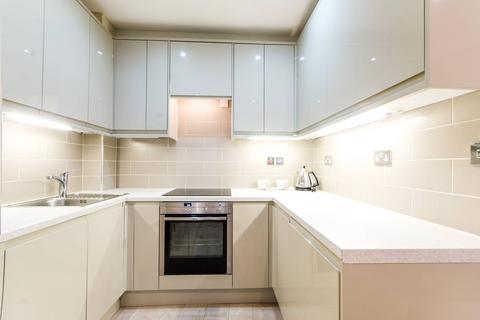 Maisonette to rent, Lexham Gardens, Kensington, London, W8