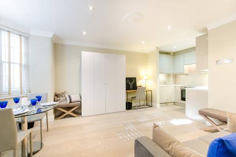 Maisonette to rent, Lexham Gardens, Kensington, London, W8