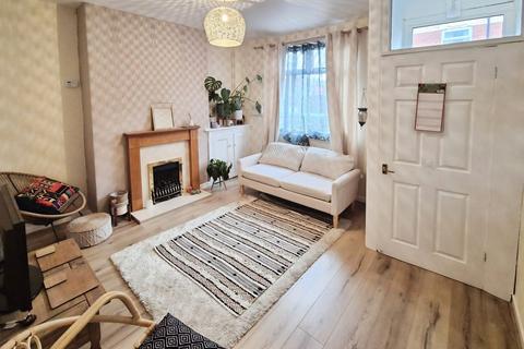 2 bedroom terraced house to rent, Agnew Road, Greater Manchester M18