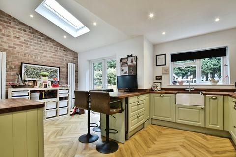 4 bedroom semi-detached house for sale, Downs Drive, Altrincham WA14