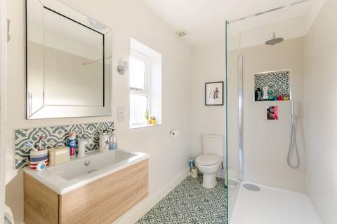 2 bedroom maisonette for sale, Shernhall Street, Walthamstow Village, London, E17