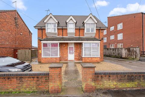 1 bedroom property for sale, Burgh Road, Skegness, Lincolnshire, PE25 2RA
