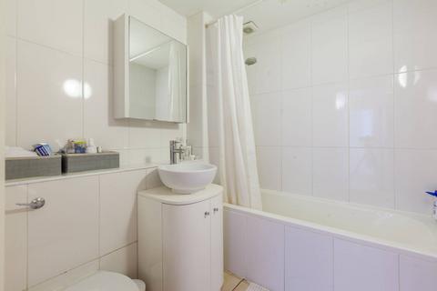 2 bedroom flat to rent, Chicksand Street, Brick Lane, London, E1