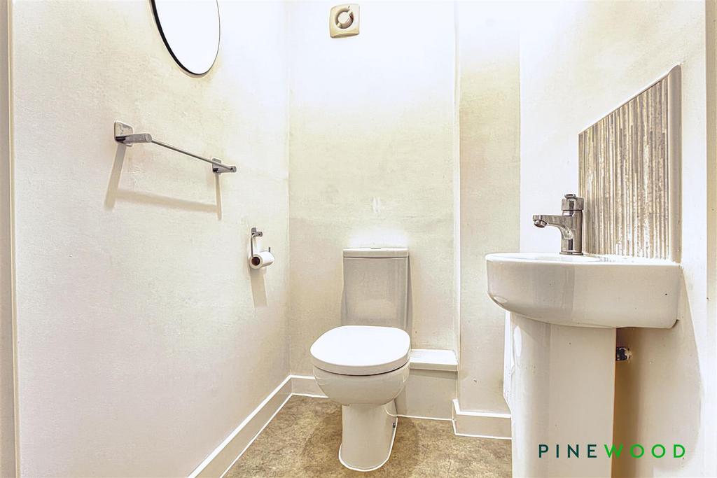 Ground floor wc