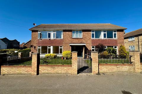 1 bedroom flat for sale, Balmoral Road, Margate, CT9