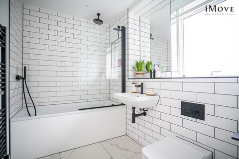 2 bedroom apartment for sale, Auckland Road, London SE19