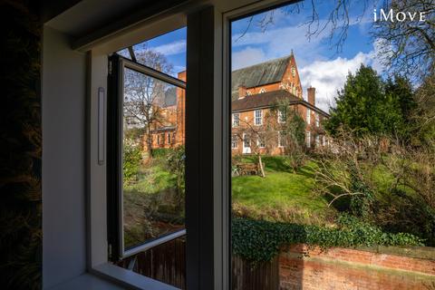 2 bedroom apartment for sale, Auckland Road, London SE19