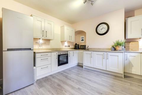 3 bedroom semi-detached house for sale, Armley Grange View, Leeds, West Yorkshire, LS12