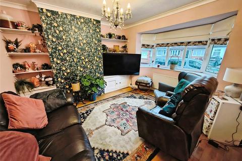 3 bedroom semi-detached house for sale, Highfield Crescent, West Midlands WV11