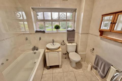 undefined, Lynton Lane, Alderley Edge