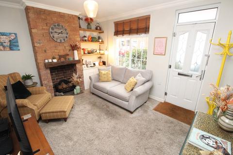 2 bedroom terraced house for sale, Park Road, Leicester LE8