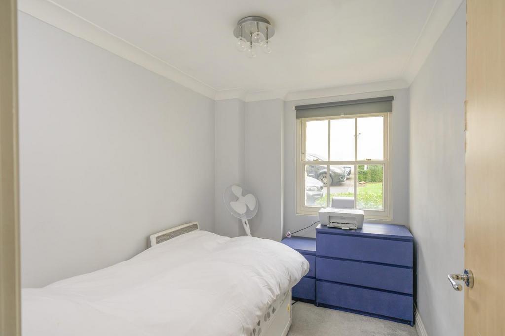 Bedroom II.jpg