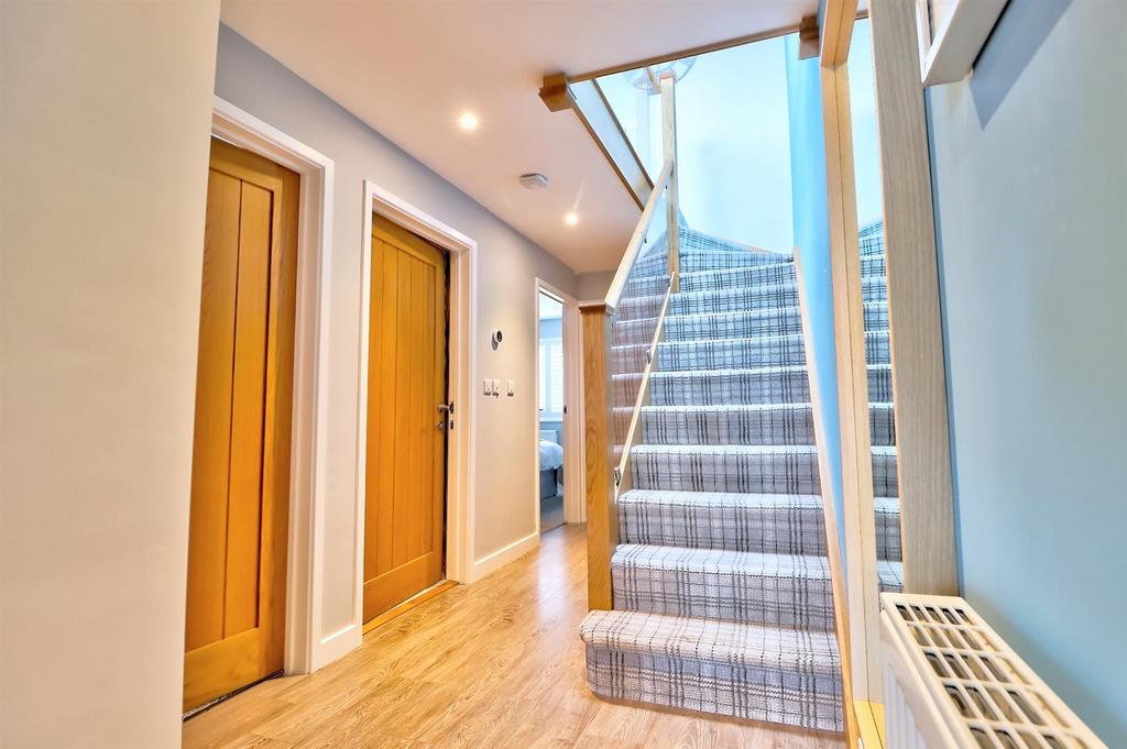 Hallway.jpg