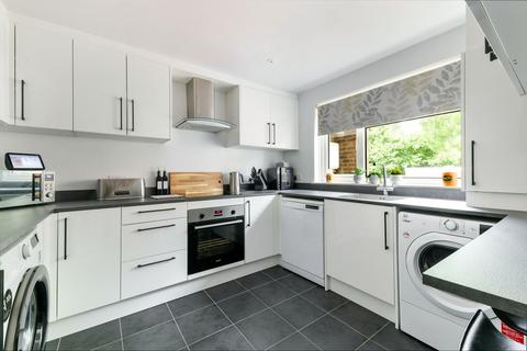 3 bedroom semi-detached house for sale, Newlands Crescent, East Grinstead, RH19