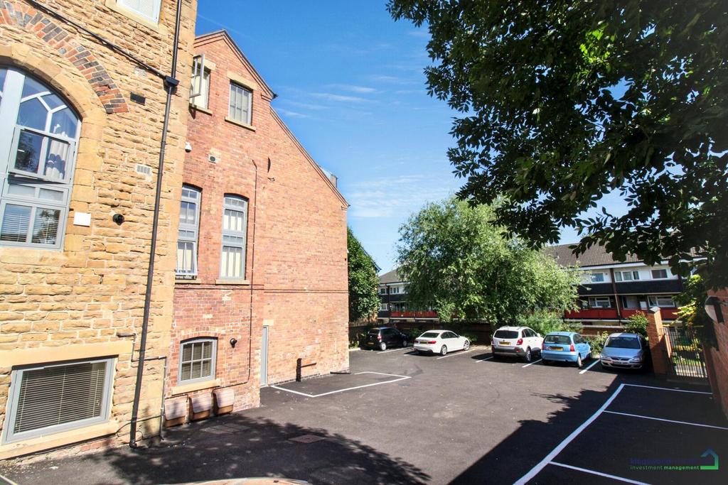 Rear car park (Exterior)