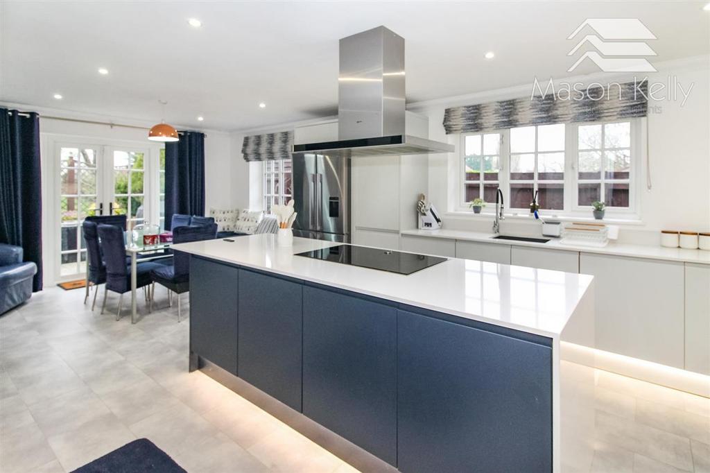 Kitchen/Breakfast