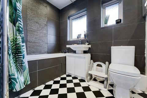 3 bedroom semi-detached house for sale, Wentworth Road, Ashton-In-Makerfield, WN4