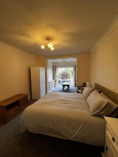undefined, Manor Avenue, Northolt UB5