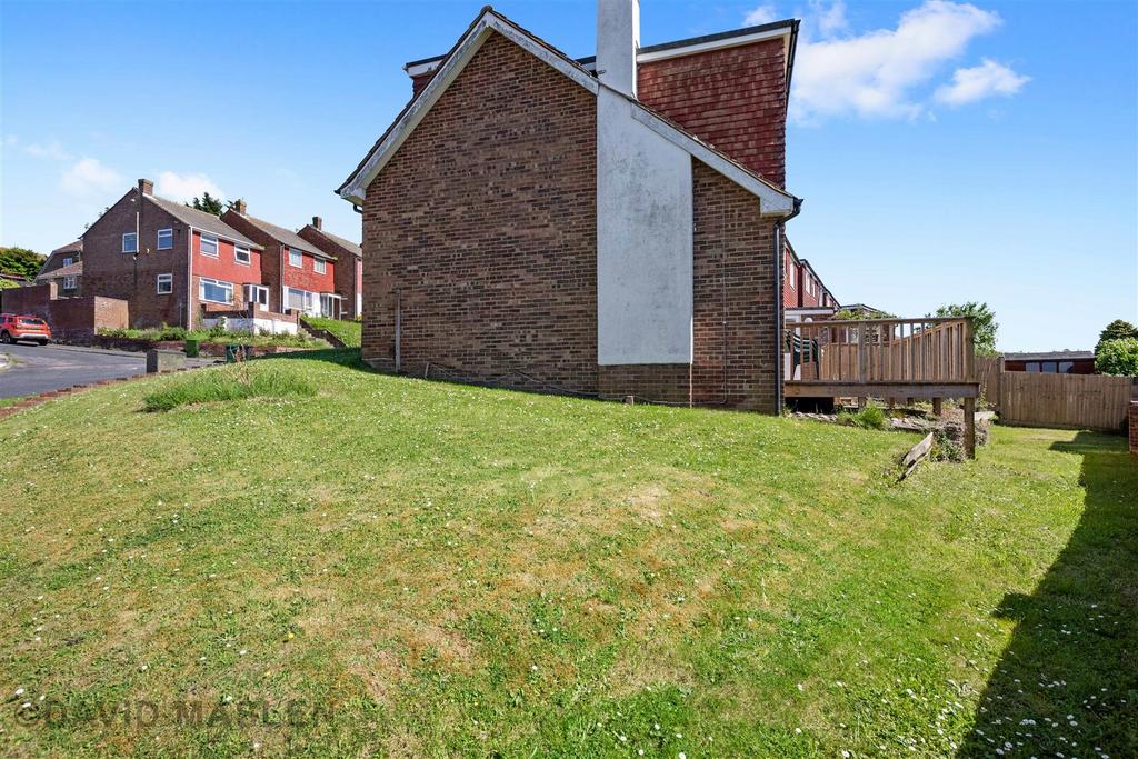 Rear Garden (2).jpg