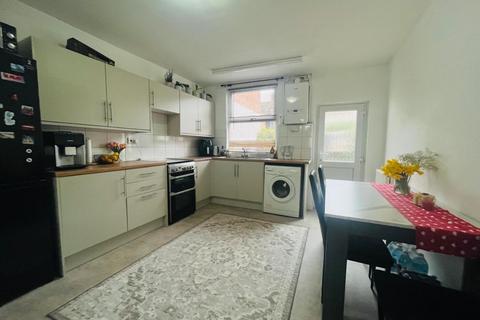2 bedroom terraced house for sale, Denmark Road, Abington, Northampton NN1