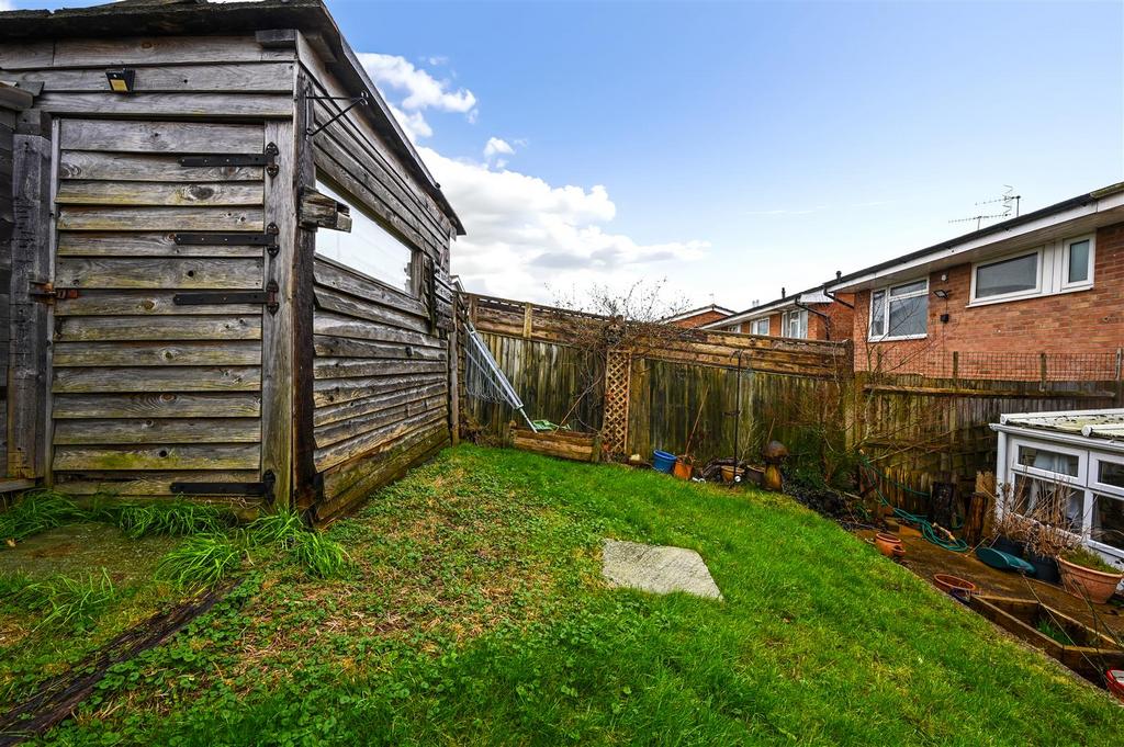 145 PEBSHAM LANE - TN402 RN - PHOTOS (17).jpg