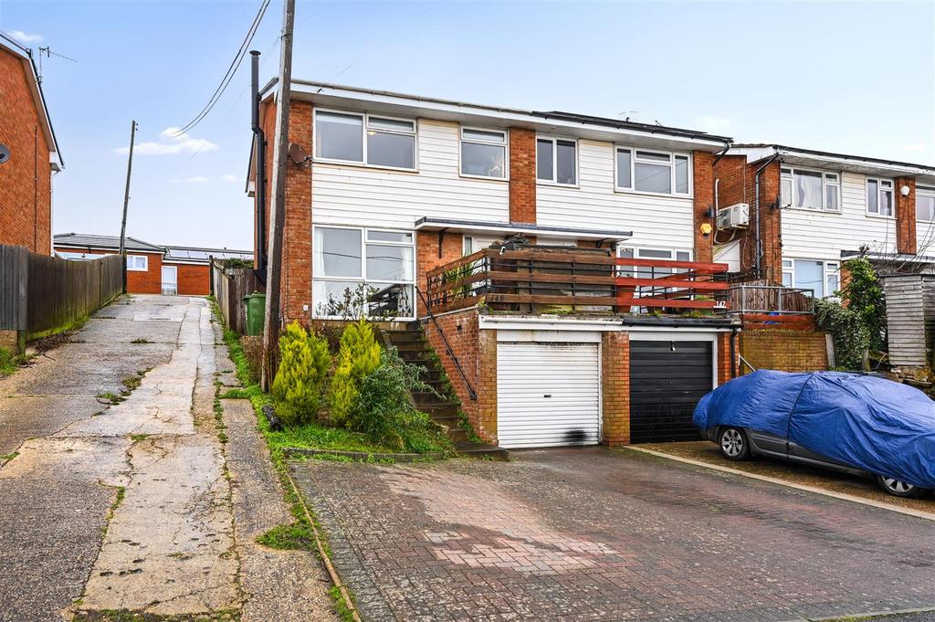 145 PEBSHAM LANE - TN402 RN - PHOTOS (21).jpg