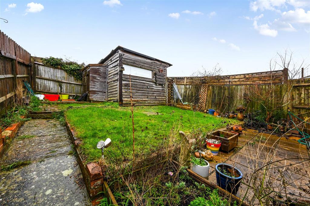 145 PEBSHAM LANE - TN402 RN - PHOTOS (18).jpg