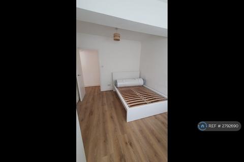 undefined, William St, London, E10