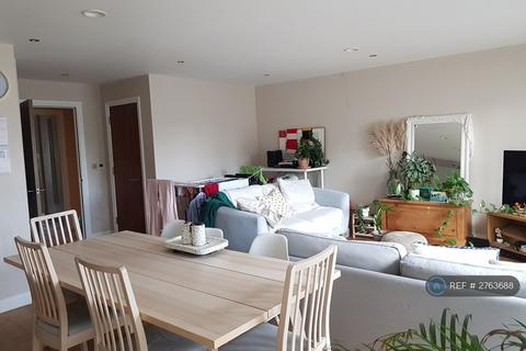 2 bedroom flat to rent, Lyden Court, London, N19