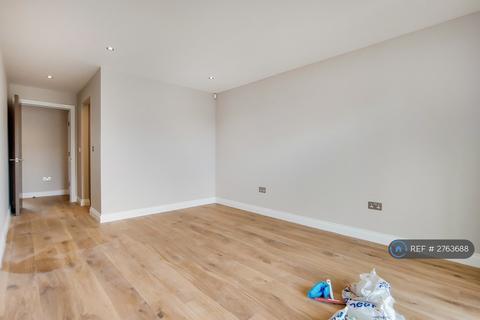 undefined, Lyden Court, London, N19