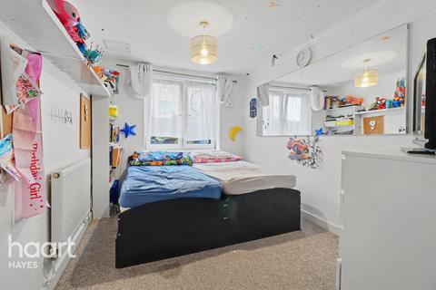 2 bedroom apartment for sale, Waxlow Way, NORTHOLT