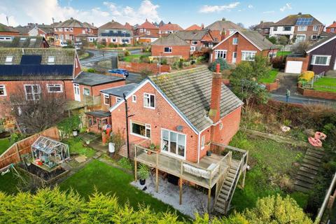3 bedroom detached bungalow for sale, 4 Newlands Avenue, Whitby