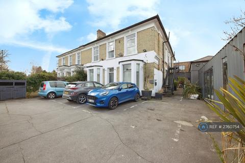 undefined, Ballards Lane, North Finchley, N12