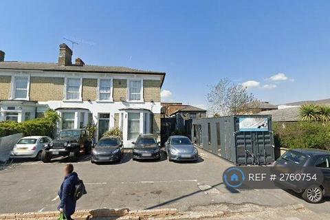 undefined, Ballards Lane, North Finchley, N12