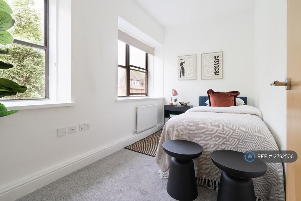 Second Bedroom, Smart Space, Soft Textures