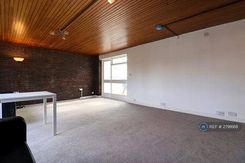 undefined, Willow Court, Manchester, M14