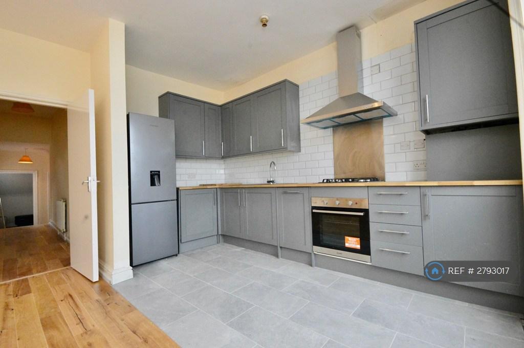 Brand New Fitted Kitchen
