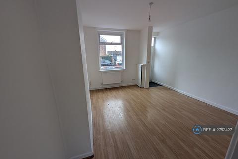 undefined, Lever St, Heywood, OL10