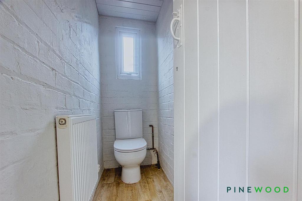 Ground floor wc