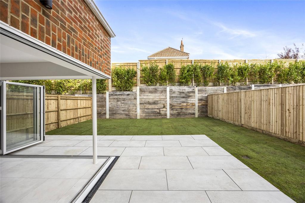 Patio/Entertaining