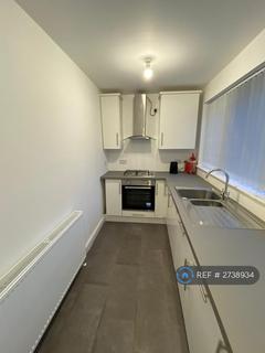 3 bedroom terraced house to rent, Blandford Road, Salford, M6