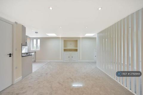 undefined, Hanworth Road, Hounslow, TW3