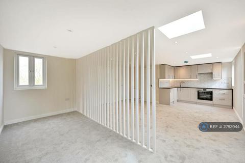 undefined, Hanworth Road, Hounslow, TW3