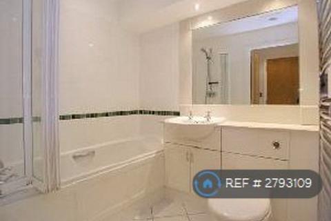 1 bedroom flat to rent, Earlsfield House, Kingston Upon Thames, KT2
