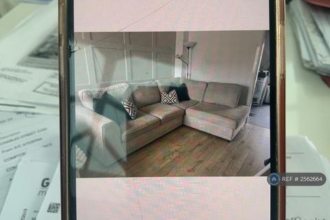 undefined, Upton Drive, Burton On Trent, DE14