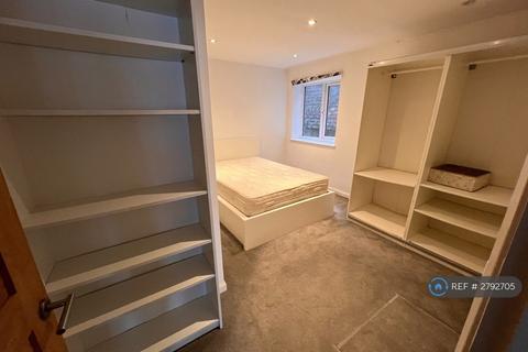 undefined, Carshalton Road, Carshalton, SM5