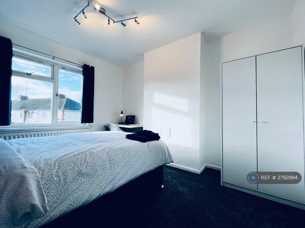Large Double Bedroom