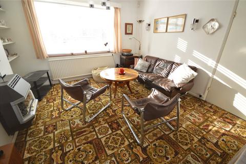 3 bedroom semi-detached house for sale, Rosslyn Crescent, Luton, Bedfordshire, LU3